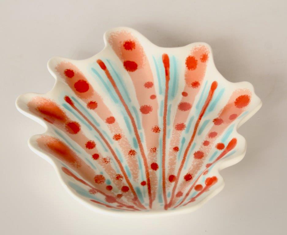 Medium Blue & Coral Ceramic Shell Plate